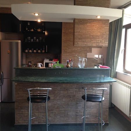 Apartment On Sanapiro Tbilisi Bagian luar foto