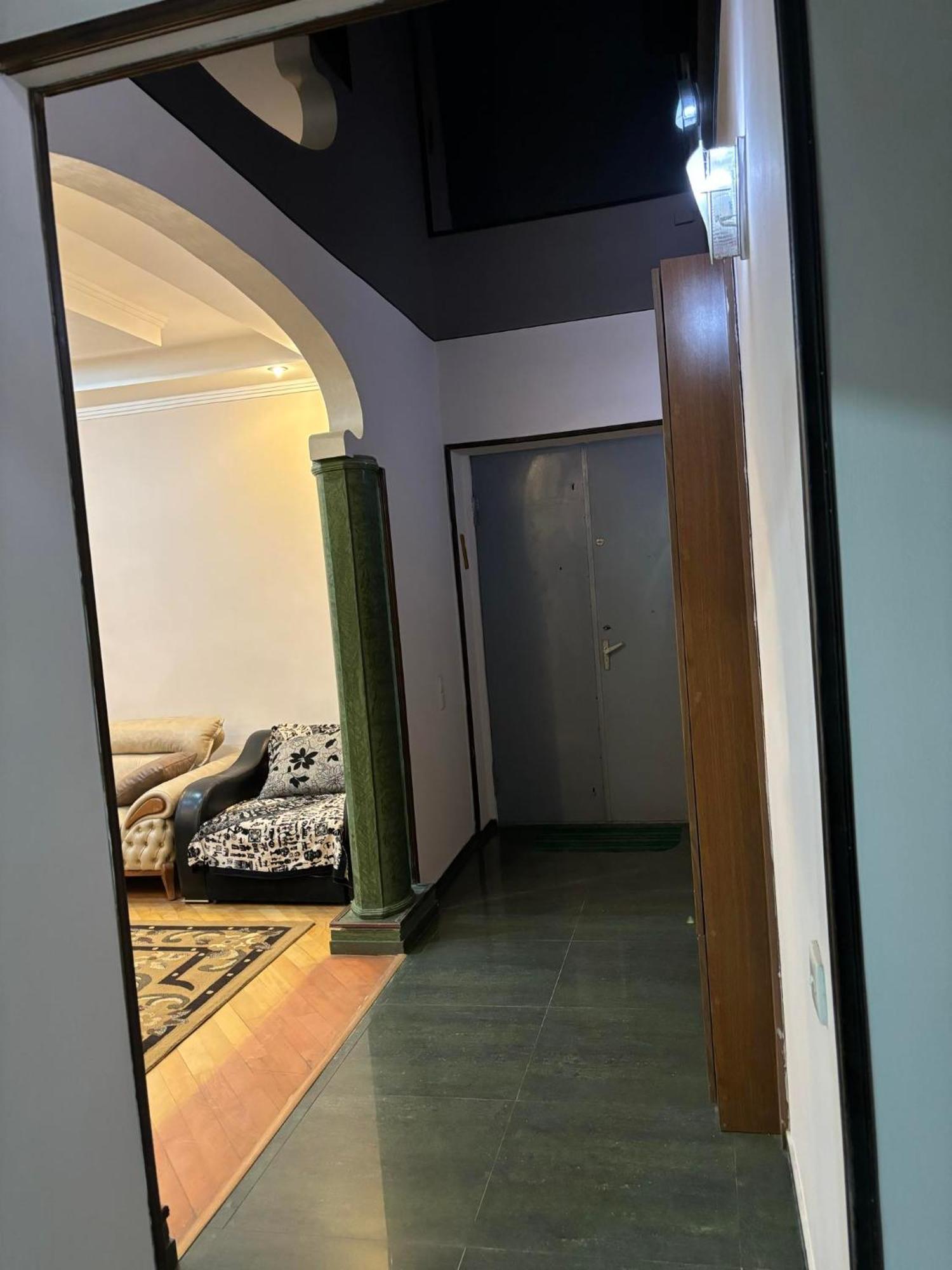 Apartment On Sanapiro Tbilisi Bagian luar foto