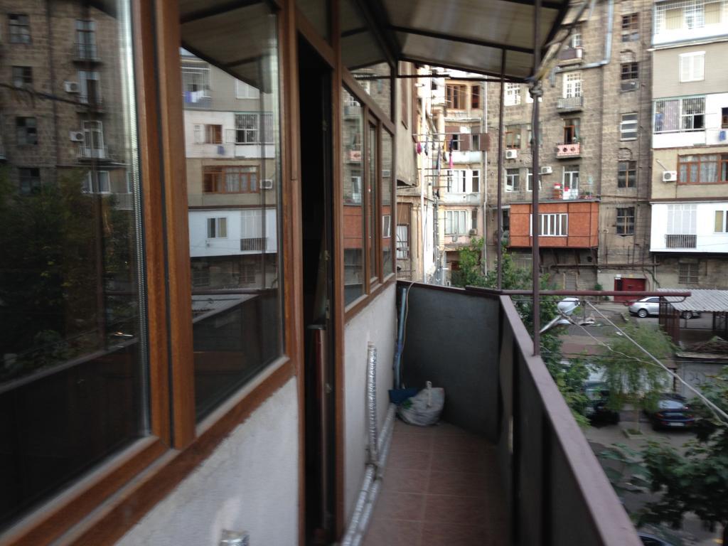 Apartment On Sanapiro Tbilisi Ruang foto